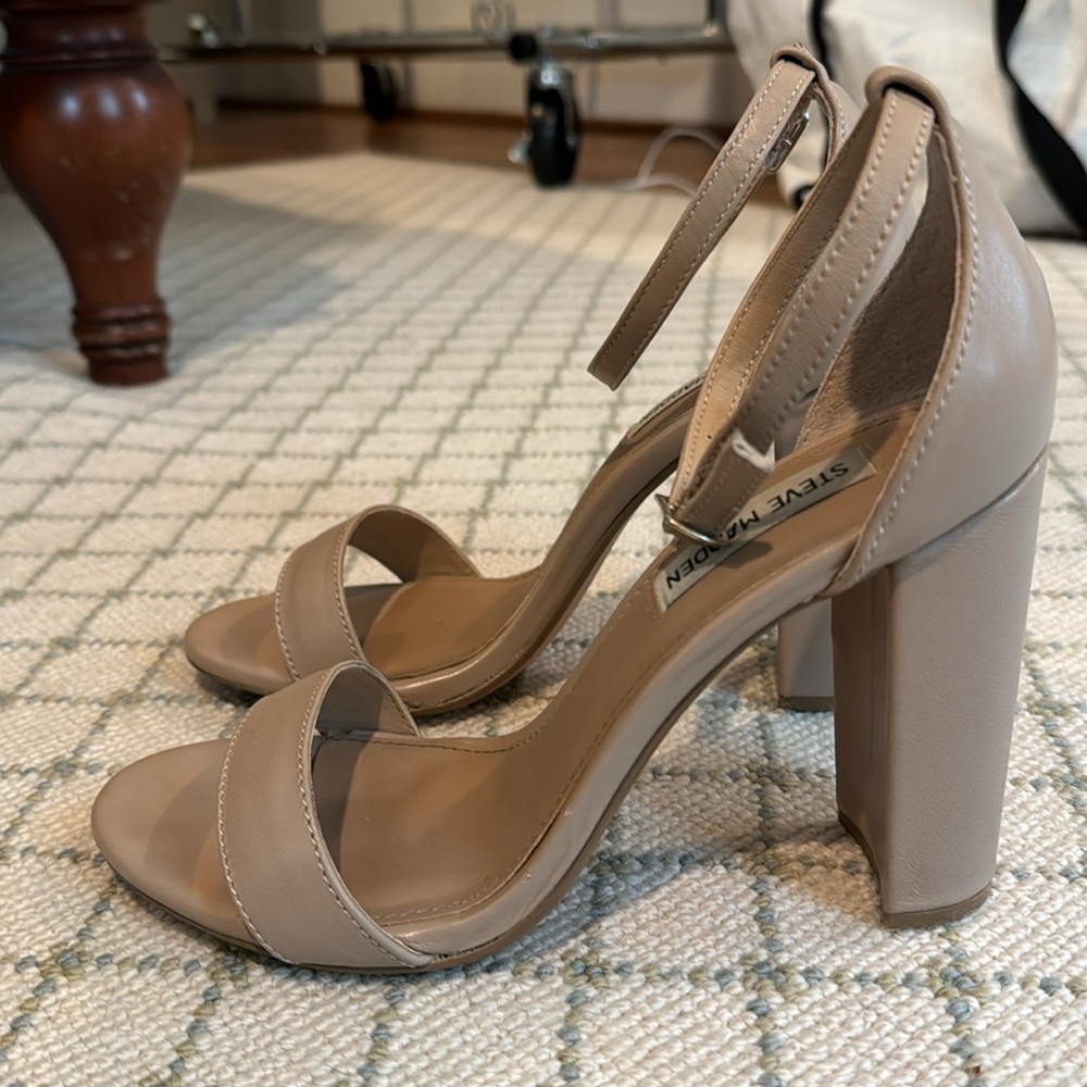 Steve Madden Carrson Leather Block heel, Size 7M, Great condition see pictures
